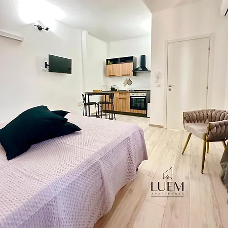Luem * Lecce