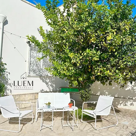 Luem Semesterbostad Lecce